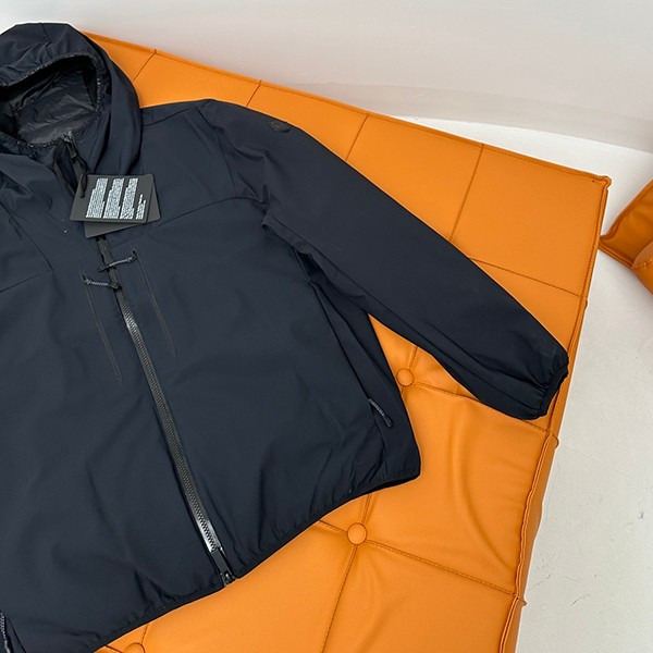 入手困難モンクレール 贋物 BALMHORN GORE-TEX スキー ダウンジャケット mor19641